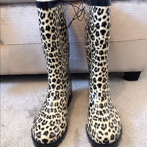 Leopard rain boots 6.5 -7